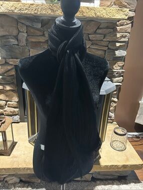 Simply Vera Vera Wang Black Lightweight Scarf Wrap